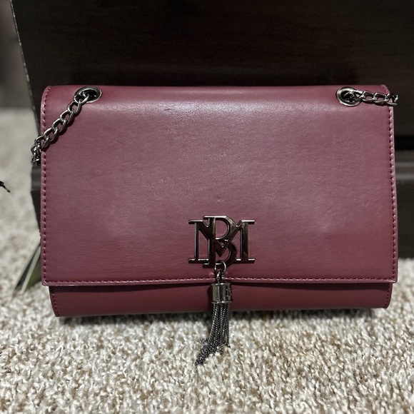 Badgley Mischka Handbags - NWT Badgley Mischka crossbody